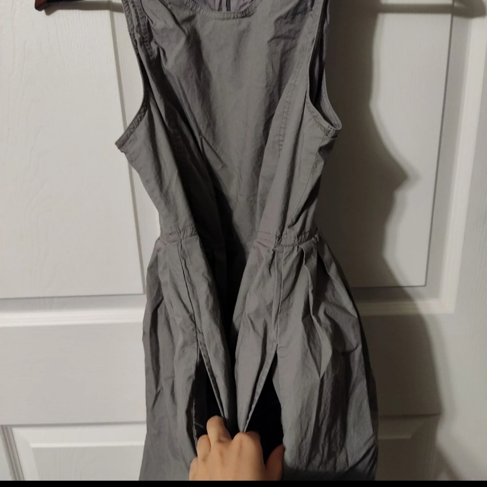 Dress - Picture 2 of 6